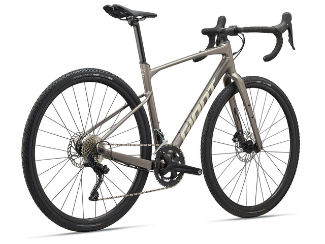 Gravel kolo Giant Revolt 1 (metal shoreline)