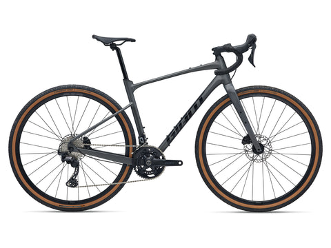 Gravel kolo Giant Revolt 0 (stealth/chrome)