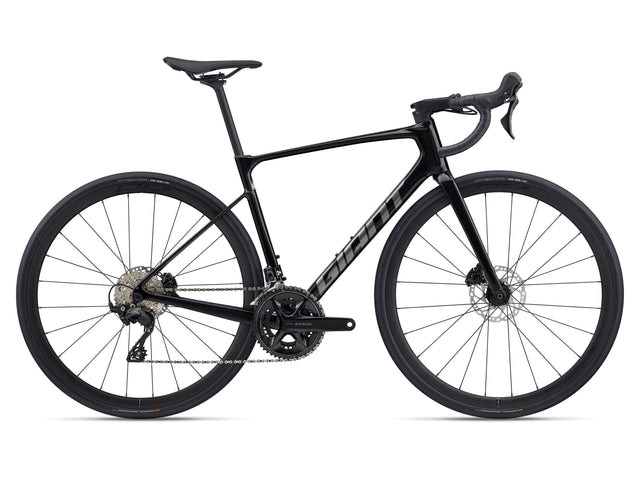 Karbonsko cestno kolo Giant Defy Advanced 2 (abyss black/chrome)